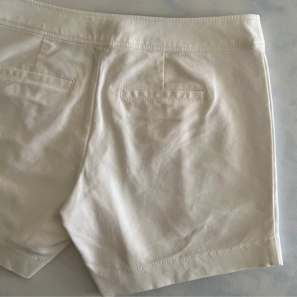 The Limited Cotton Mid Rise White Midi Hot Shorts - Picture 6 of 8